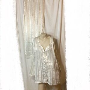 SOLD Gold Label VS Victoria’s Secrets  90s white pajama set top pants medium